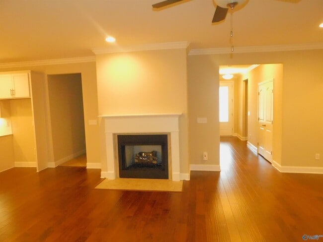 Building Photo - 2111 Milk Run Trl SW