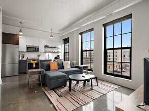 Building Photo - 608 N 3rd St