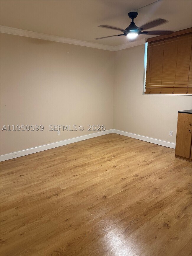 Foto del edificio - 2731 NE 14th St