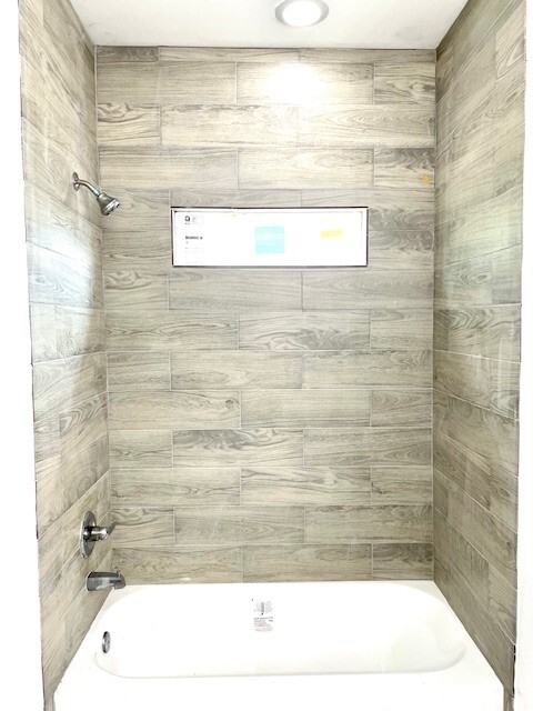 Building Photo - 4422 Luella Ave