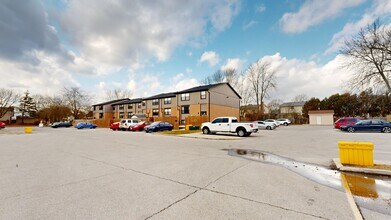 Building Photo - 105 Andover Dr