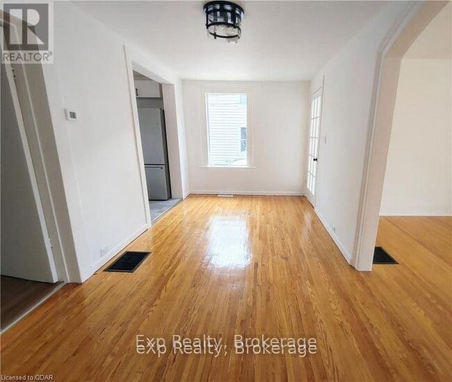 Building Photo - 33 Murney St
