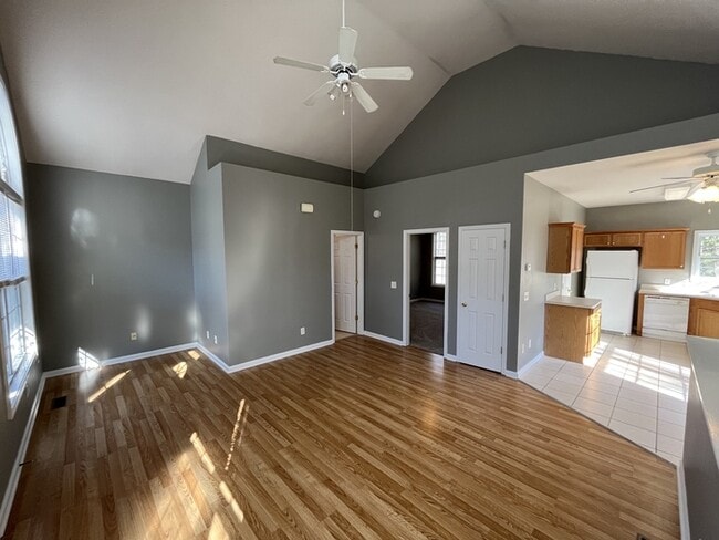 Building Photo - 3615 Hudson Dr
