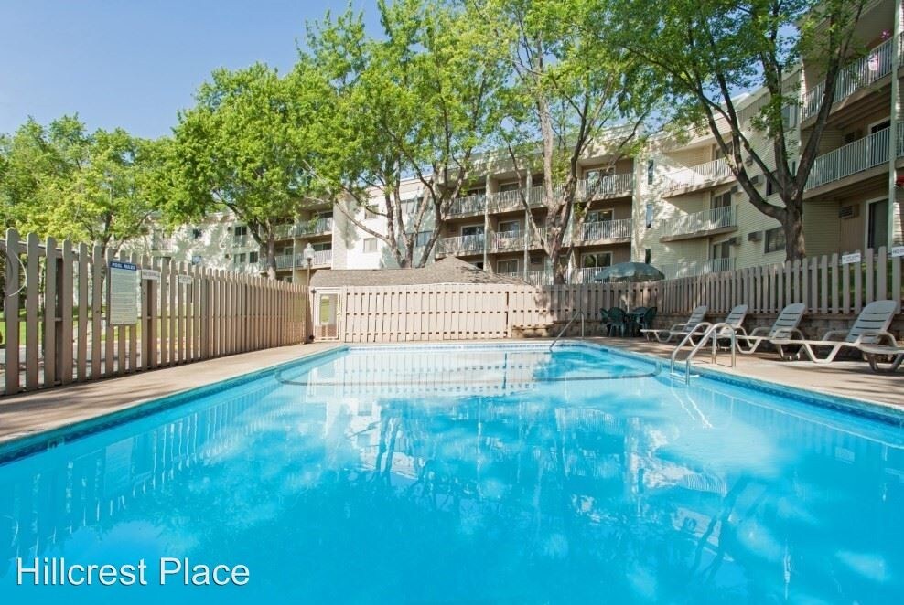 Foto del edificio - 165 County Rd B2 E