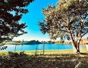 Building Photo - 1017 Florida Pkwy