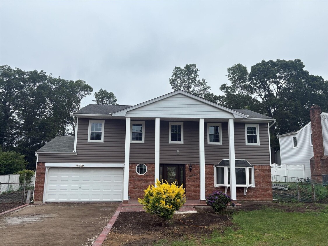 Primary Photo - 54 Schneider Ln