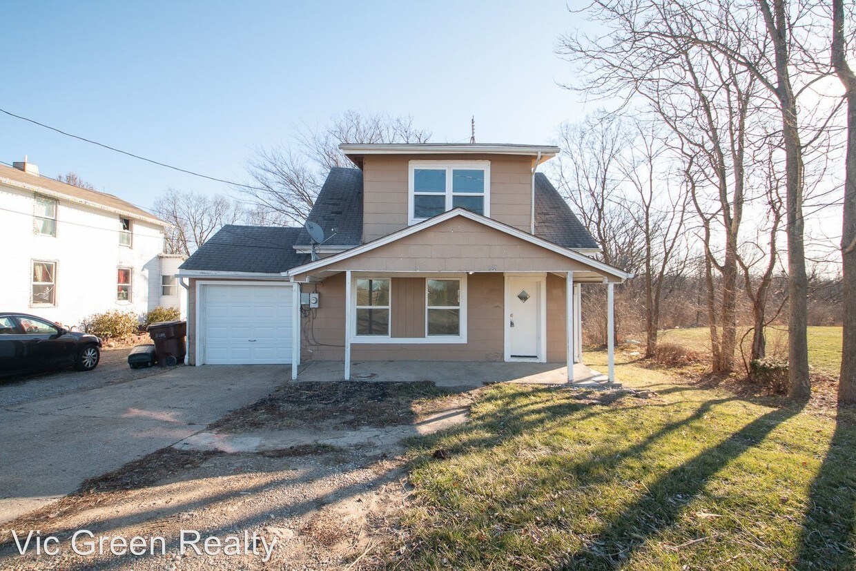 Primary Photo - 3 br, 1 bath House - 540 N Broadway St