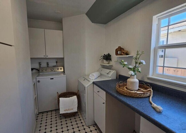 Foto del edificio - 1252 Margery Ave