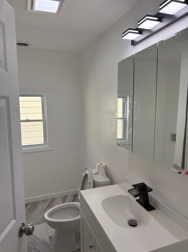 Foto del edificio - 461 Hulett St