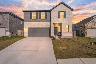 Building Photo - 218 Summit Dr