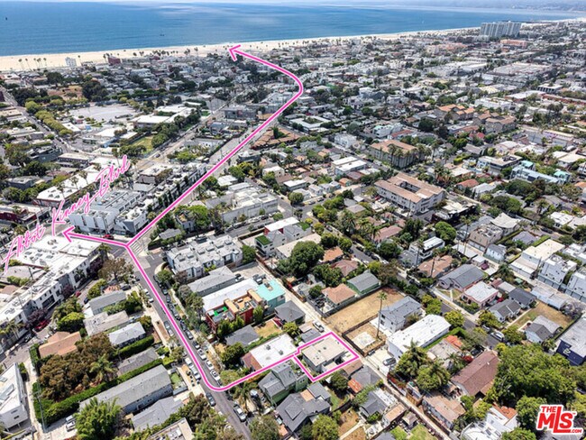 Foto del edificio - 519 1/2 San Juan Ave