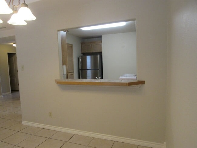 Building Photo - 9804 Cantera Ct