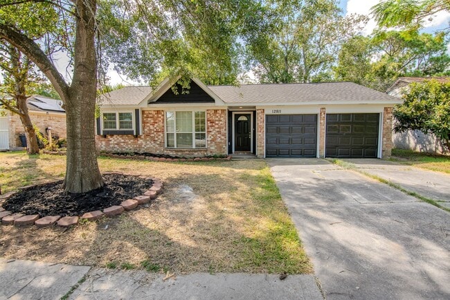 Building Photo - 12811 Sandy Hook Dr