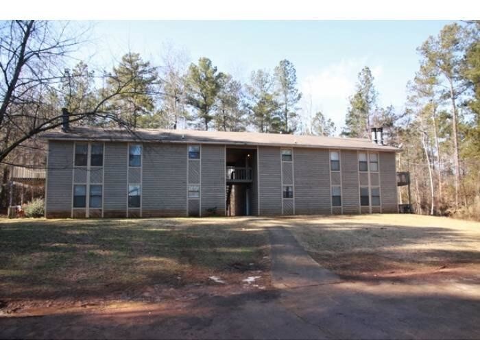 Primary Photo - 132 Pinehurst Ct