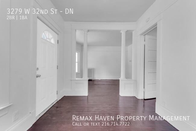 Building Photo - 3279 W 32nd St DN, Cleveland- Spacious 2 b...