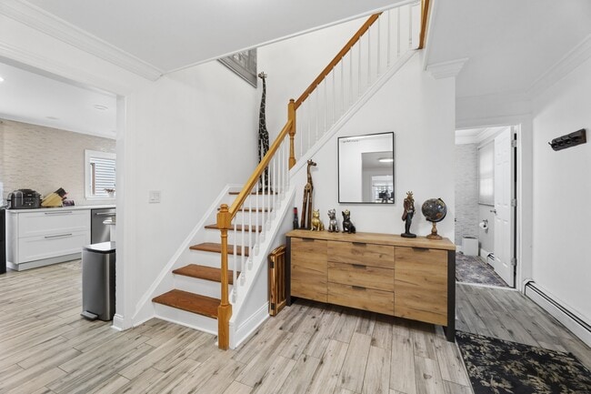 Photo - 52 Hillside Ave Apartment