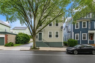 Building Photo - 510 Wickenden St