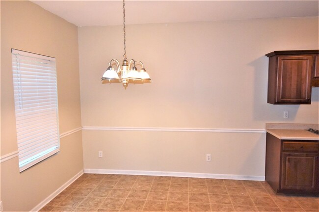 Building Photo - 4298 Traipse Path
