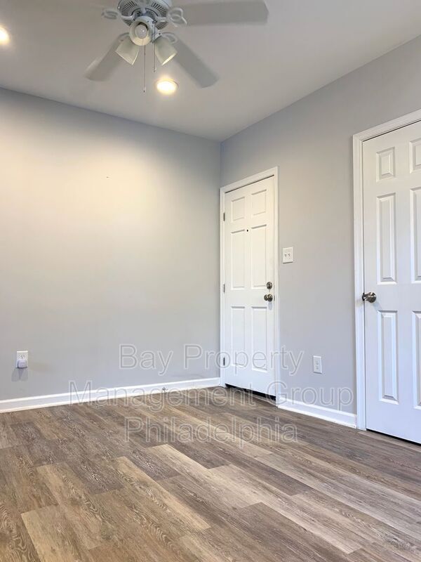 Building Photo - 133 E Roosevelt Blvd