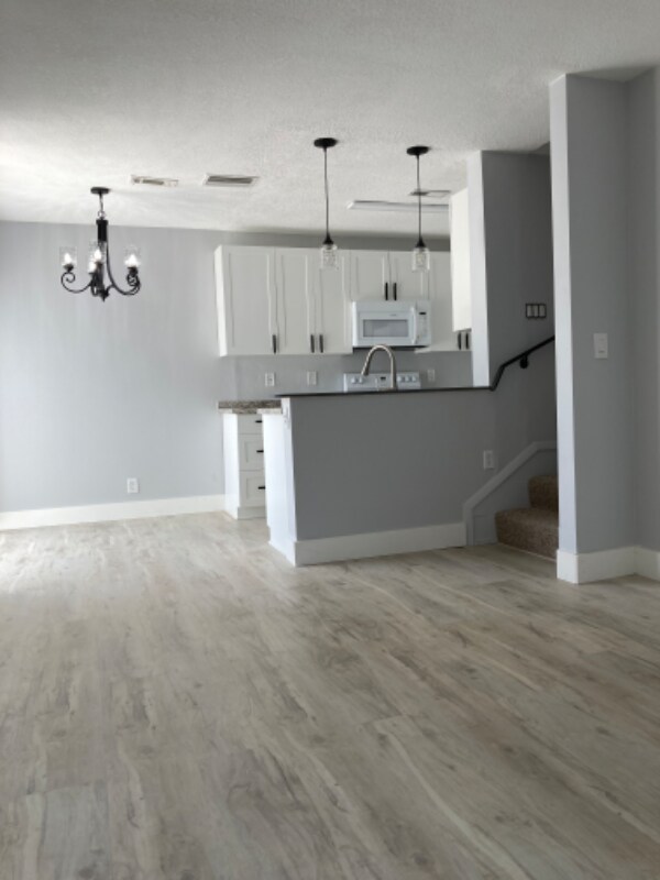 Foto principal - 8800 Bardmoor Blvd