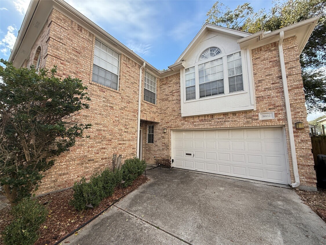 Foto principal - 2604 Hopkins St