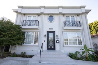 Building Photo - 10567 Holman Ave
