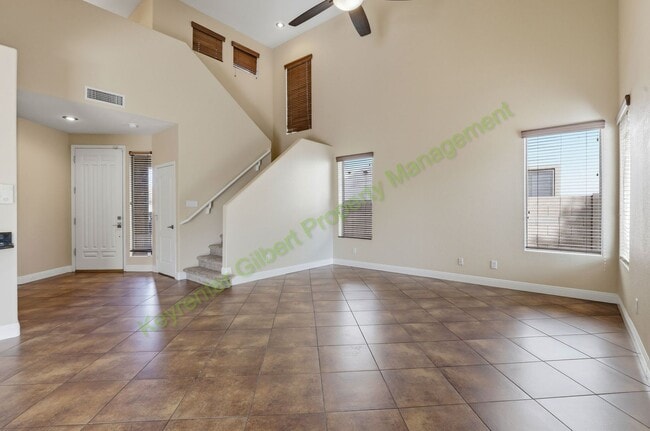 Building Photo - Charming 3-bed/2-bath Gilbert Home in Prime Location!