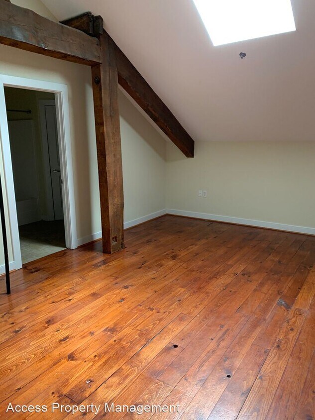 Primary Photo - 1 br, 1 bath Apartment - 325 Second Street
