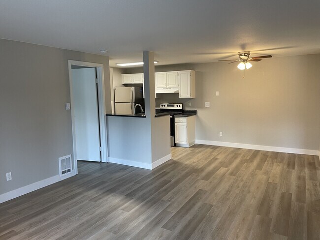 2x2 912 pies cuadrados - Redmond Park Apts