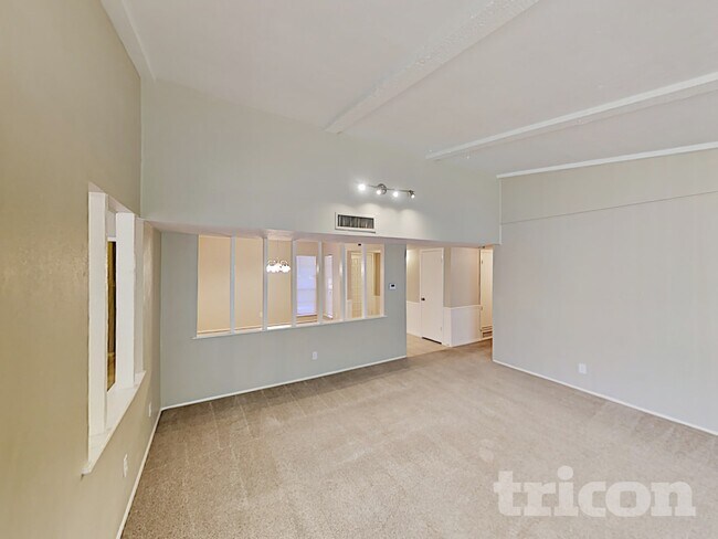 Foto del edificio - 7528 Four Winds Dr
