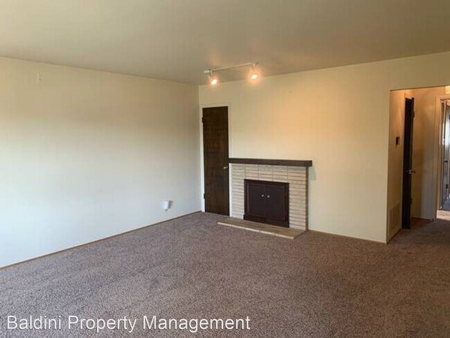 Building Photo - 2 br, 1 bath House - 1839 Alemany Blvd.