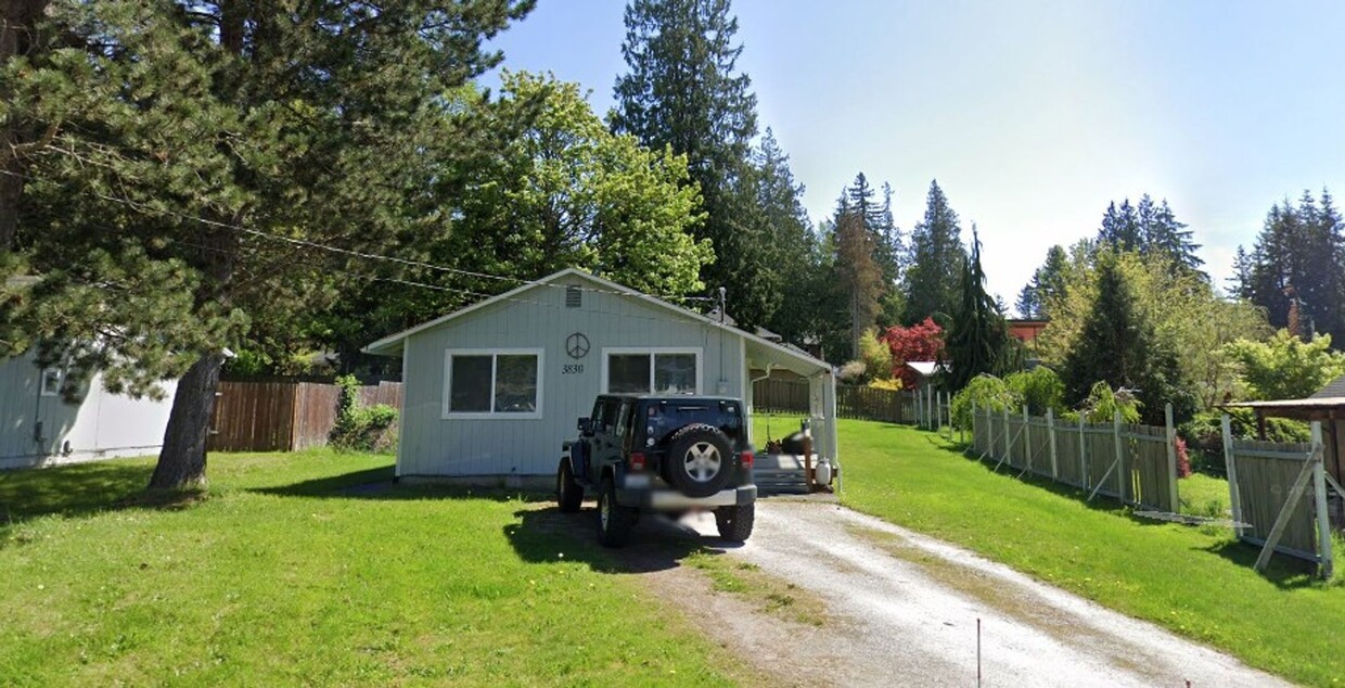 Primary Photo - 2-bedroom, 1 bathroom house located in Sil...