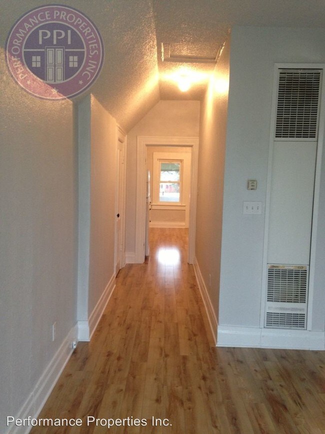 Foto del edificio - 2725 SE Stark St