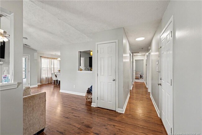 Building Photo - 2117 Feathercombe Court
