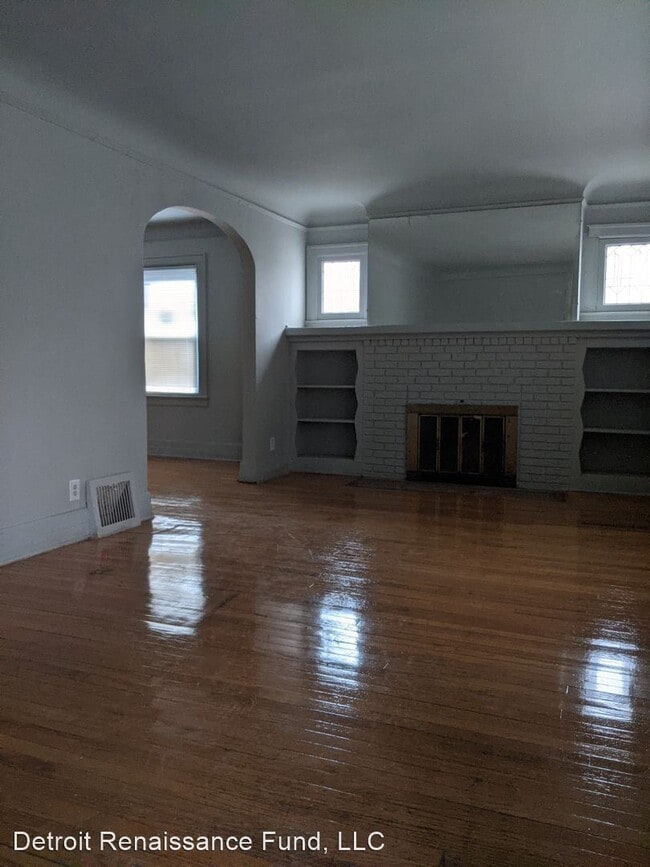 Building Photo - 5 br, 2 bath House - 4215 Bedford
