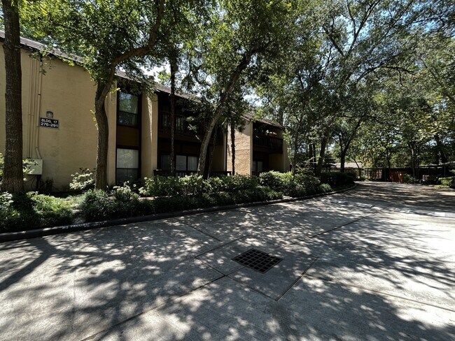 Building Photo - 11711 Memorial Dr