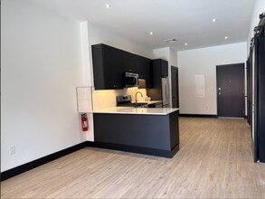 Building Photo - 41 Larry Holmes Dr