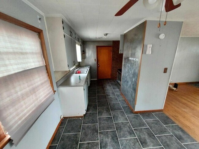 Foto del edificio - 3027 Dirr Ave