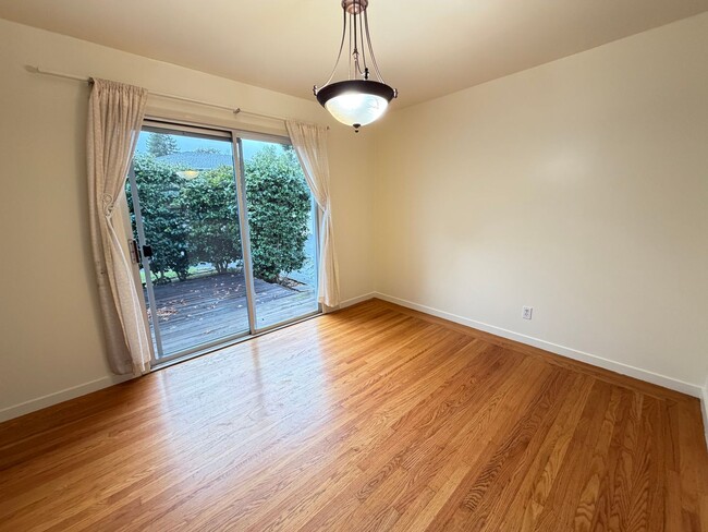 Foto del edificio - 1044-1048 Marcussen Drive