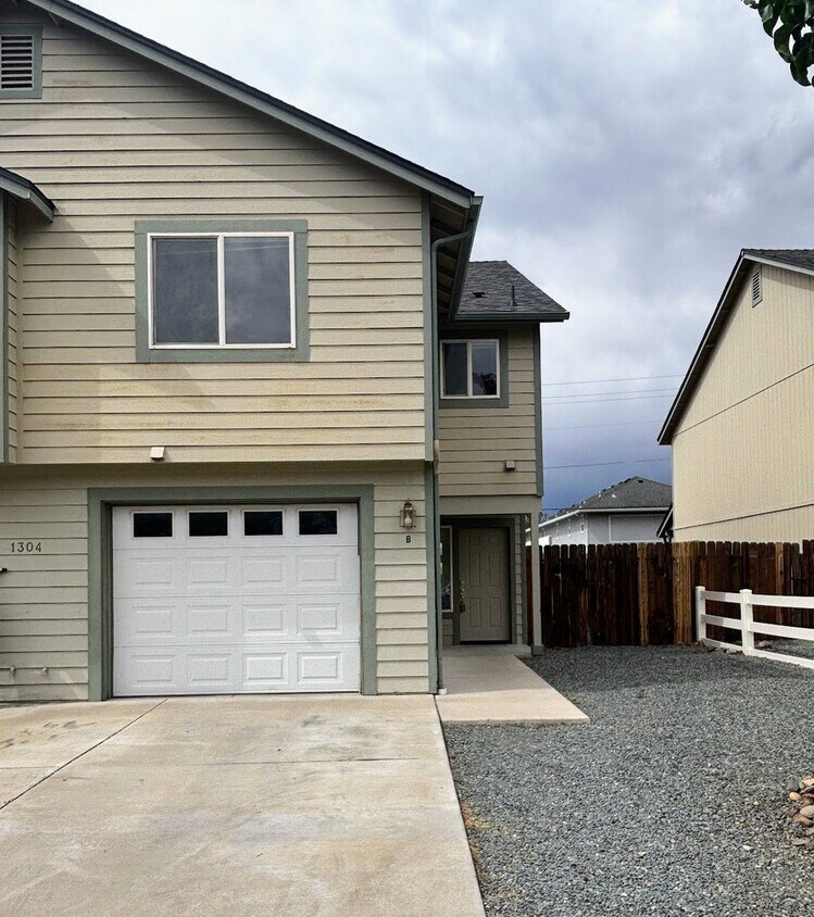 Primary Photo - 1304 Kimmerling Rd