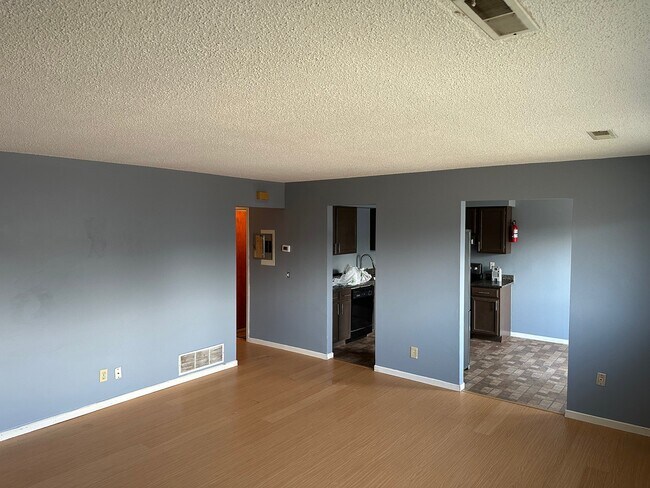 Foto del edificio - 1393 Prosperity Ave