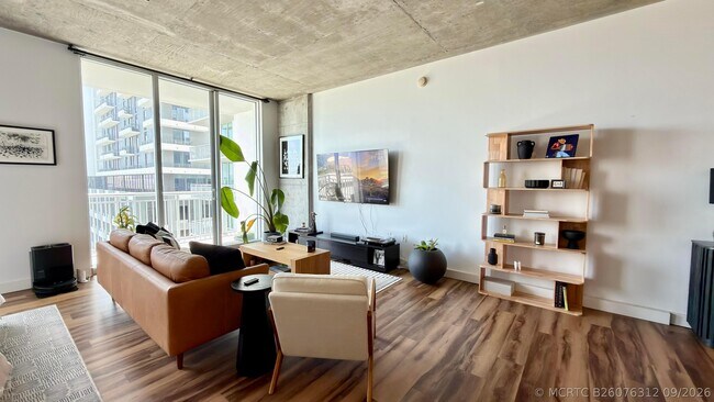 Foto del edificio - 300 S Australian Ave
