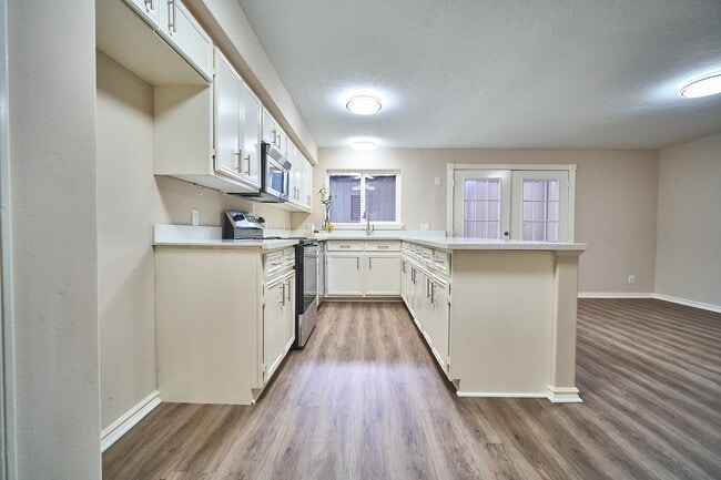 Foto del edificio - 10818 Briar Forest Dr