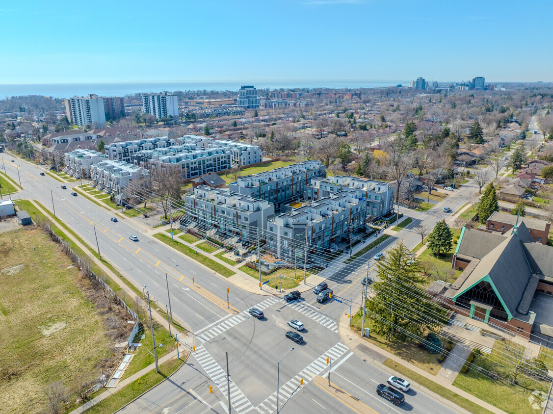 Aerial Photo - Dellwood Park Condos