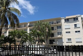 Building Photo - 250 181 Dr