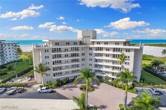 Building Photo - 240 Seaview Ct