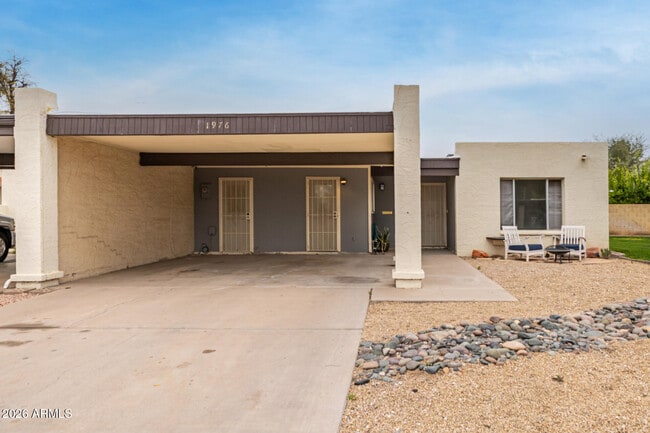 Foto del edificio - 1976 E Del Sur Dr