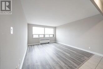 Building Photo - 468 Ottawa St N