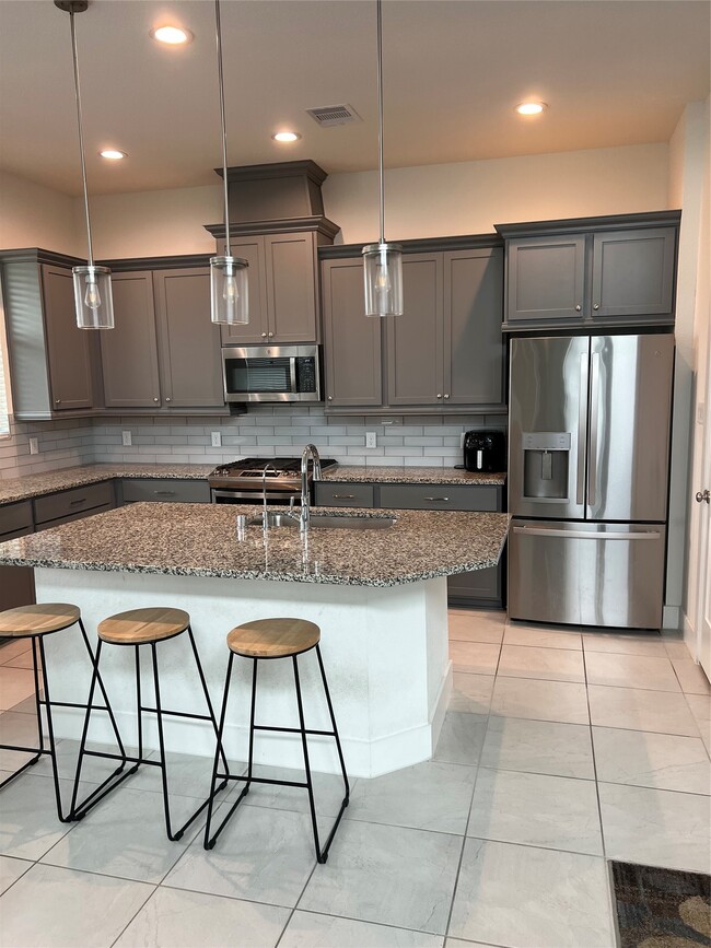 Building Photo - 4971 Carranza Ct