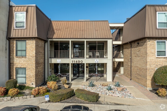 Building Photo - Cambridge Park Condominiums